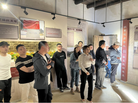 傳承紅色基因 弘揚革命精神